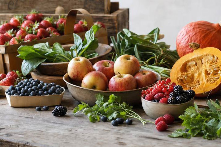 Orangen, Bananen und saisonales Obst